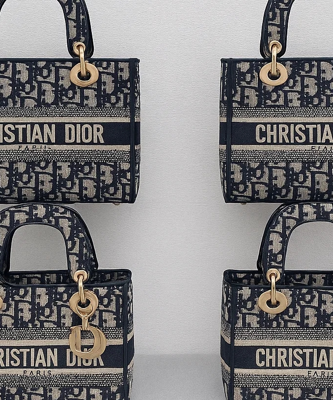 五年觀察者的手記：從皮革氣味到縫線角度，細說Dior高仿包的四個等級與我的真實觸感記錄 精品圖 2